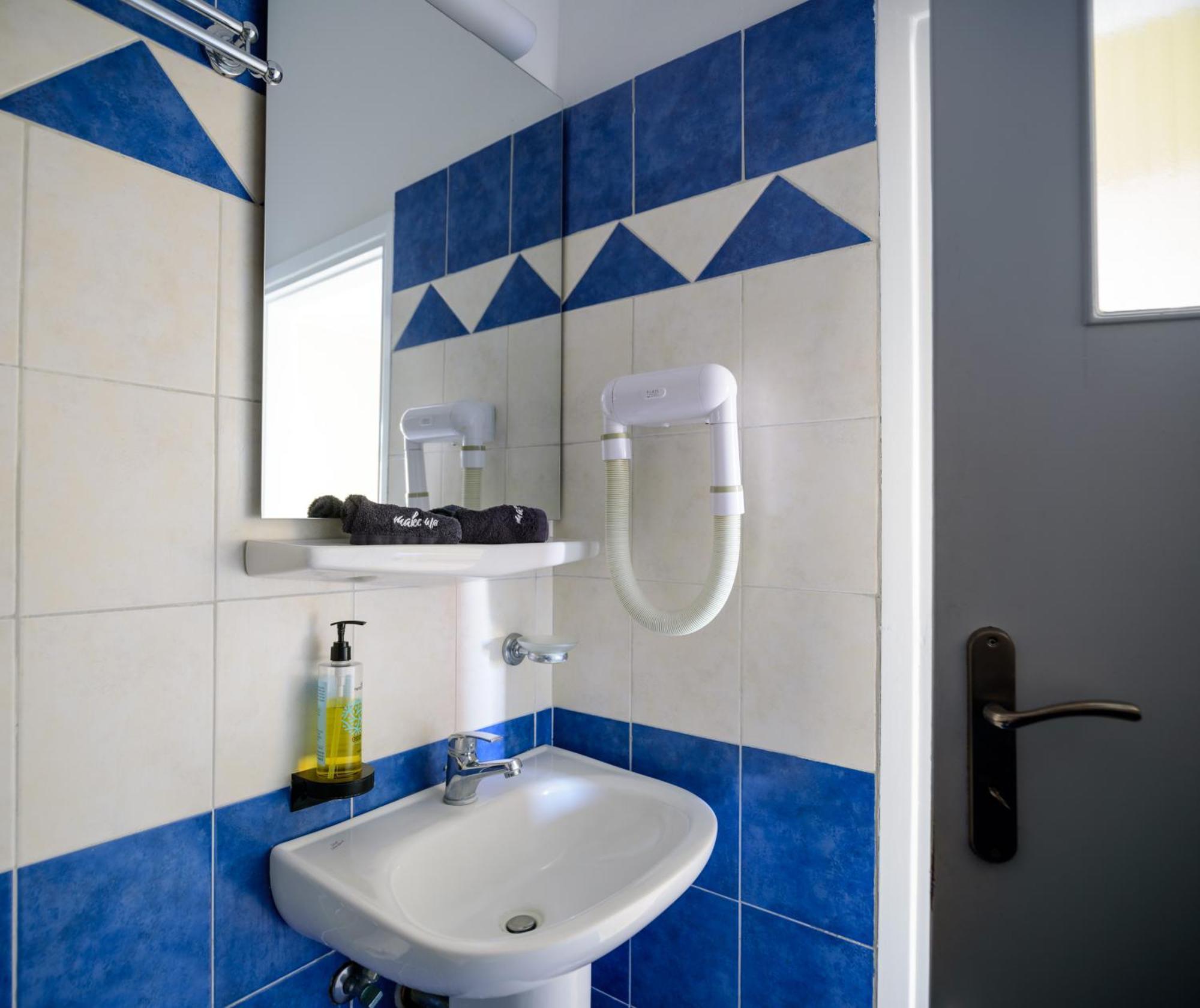 Hotel Karidis 3*